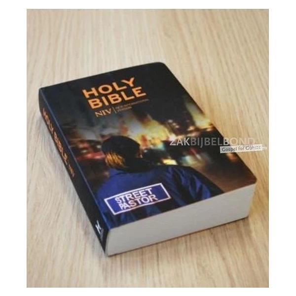 Engelse Bijbel in de New International Version - STREET PASTOR BIBLE - In compact formaat met paperback kaft & afgeronde hoeken