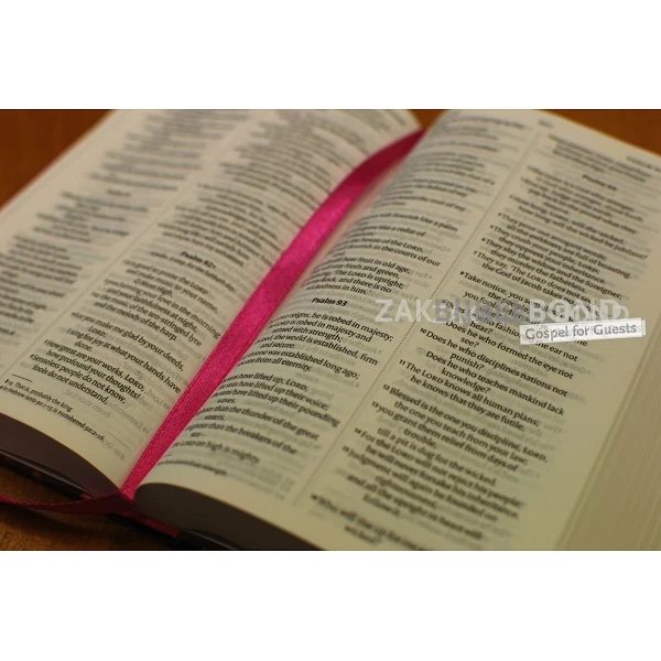 Engelse Bijbel in de New International Version (NIV) - POCKET FLORAL NOTEBOOK BIBLE - Compact formaat met elastieken sluiting