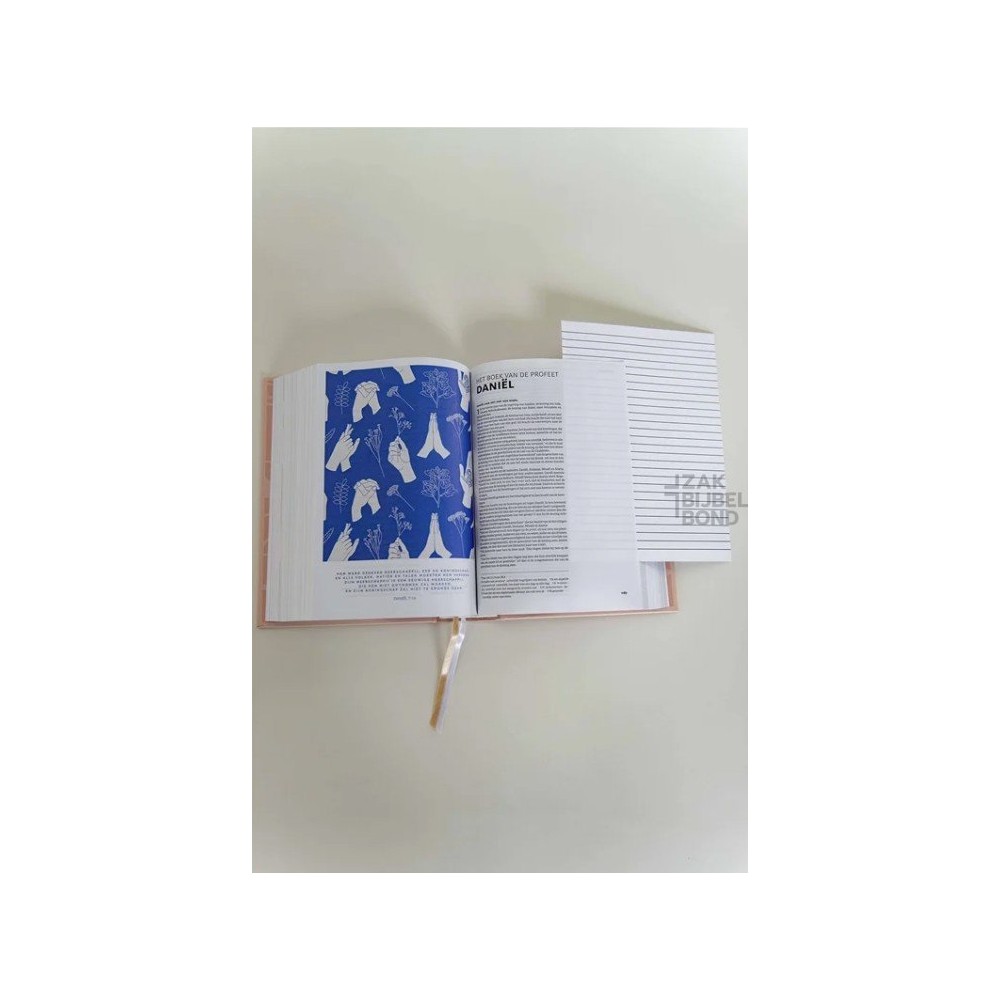 Dutch Bible NBV21 Zij lacht Journaling